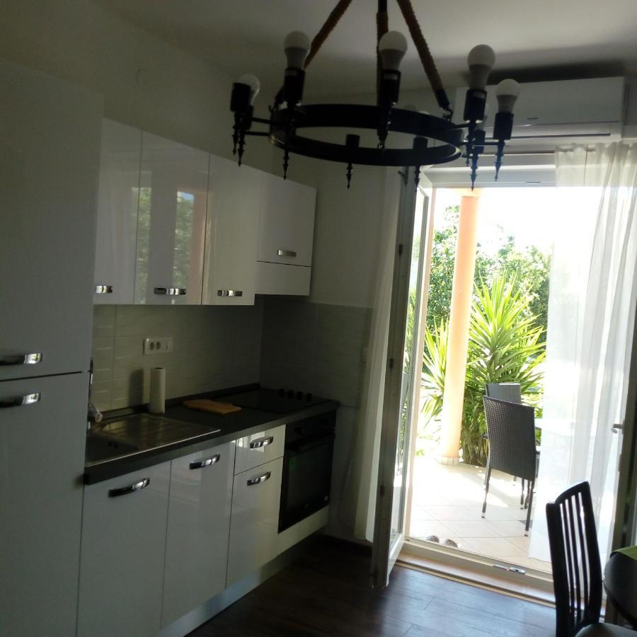 Ferienwohnung Mendula Pakoštane Exterior foto
