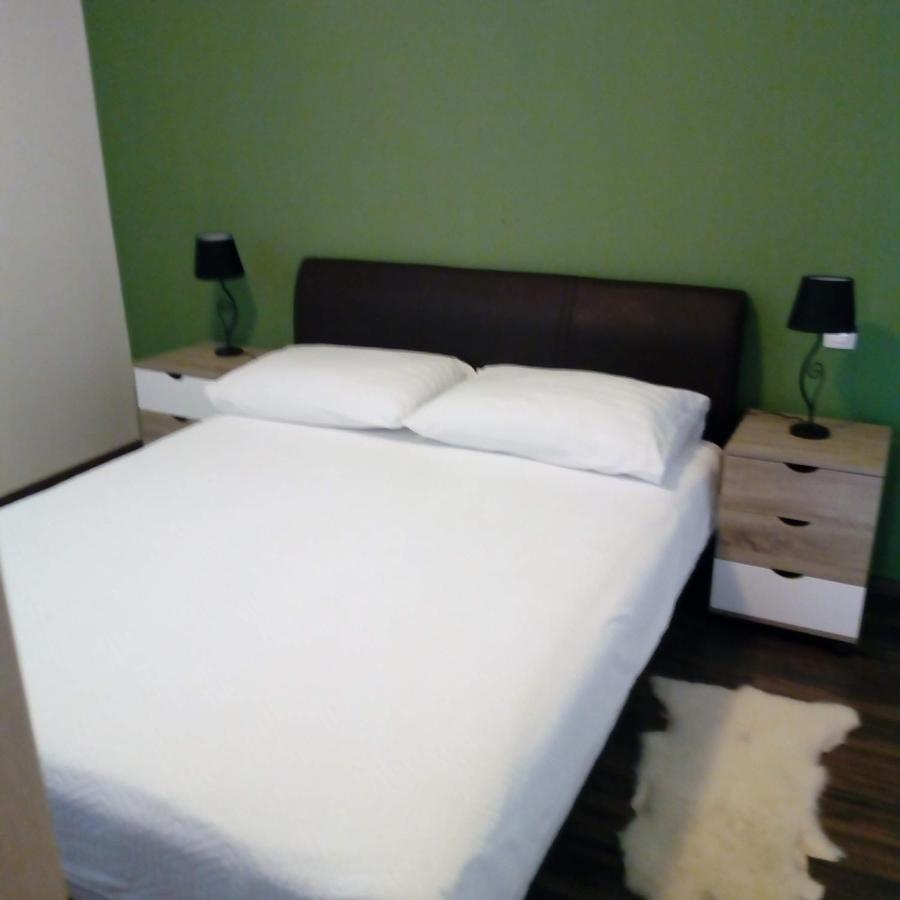Ferienwohnung Mendula Pakoštane Exterior foto