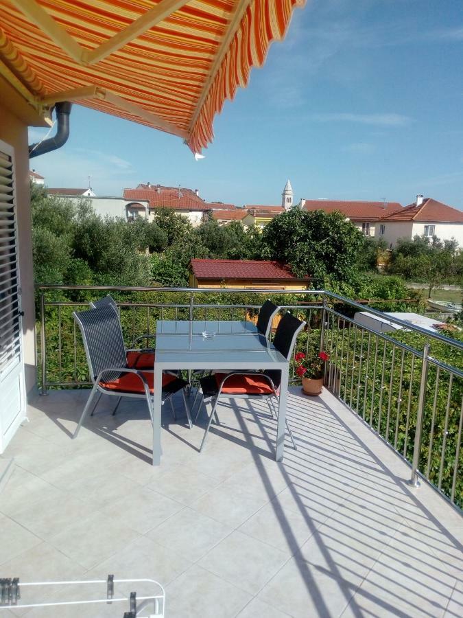Ferienwohnung Mendula Pakoštane Exterior foto