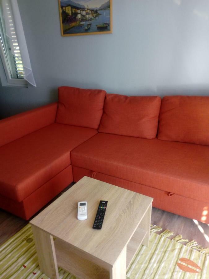 Ferienwohnung Mendula Pakoštane Exterior foto